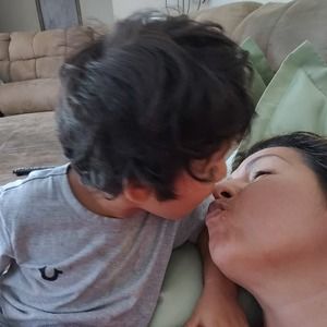 Meet your Posher, Mireya